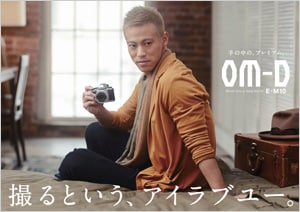  「OM-D」イメージキャラクター 本田圭祐選手直筆サイン入りポスター