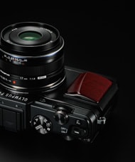 「OLYMPUS PEN E-P5」　プレミアムモデル　（ブラック）