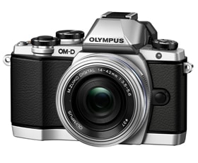 オリンパス　OM-D E-M10 ＋ パンケーキズームレンズ（＋おまけ）