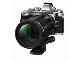 「OM-D E-M1（シルバー）」に「M.ZUIKO DIGITAL ED 40-150mm F2.8 PRO」＋「M.ZUIKO DIGITAL 1.4x Teleconverter MC-14」を装着したイメージ