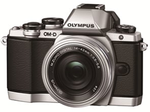 最優秀賞に贈られるミラーレス一眼カメラ 「OLYMPUS OM-D E-M10」