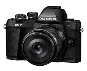 「OM-D E-M10 Mark II」ブラックへの装着イメージ