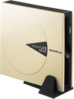 オリンパス ニュースリリース： USBバスパワー駆動のMOドライブに1.3GBディスク対応の高速モデルを追加「TURBO MO mini LX