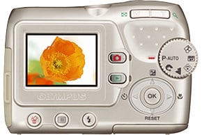 デジタルカメラ「CAMEDIA FE-110」背面