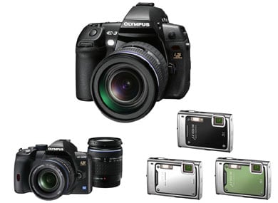 入賞賞品（上）デジタル一眼レフカメラ「E-3」+ZUIKO DIGITAL ED 12-60mm　F2.8-4.0 SWD（左下）デジタル一眼レフカメラ「E-520」ダブルズームキット（右下）コンパクトデジタルカメラ 「µ1030SW」