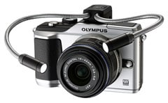 マクロアームライト「MAL-1」を「OLYMPUS PEN Lite E-PL2」に取り付けたイメージ