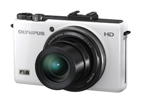 デジタルコンパクトカメラ「XZ-1」
